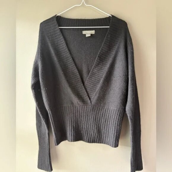 Beechers Brook Angora, size L, deep V cut long sleeve pull over, Angora blend - Picture 6 of 6
